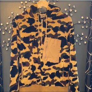RARE 🔥AUTHENTIC🔥BAPE ABC CAMO ZIP UP FLEECE
